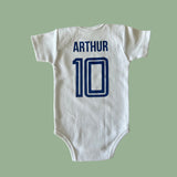 Conjunto Brasil Branco Personalizado Com Body, Tênis e Shorts