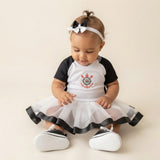 Kit Luxo Body Bebê Oficial Proteção UV Premium Branco e Preto Corinthians Menina – Saia, Tênis e Laço