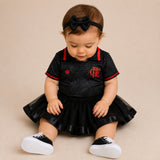 Kit Luxo Body Bebê Oficial Proteção UV Premium Preto e Vermelho Flamengo Menina – Saia, Tênis e Laço