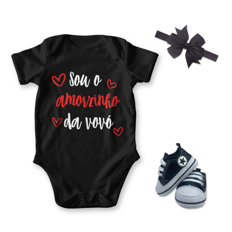 Conjunto Sou o Amorzinho da Vovó com Body, Tênis e Laço